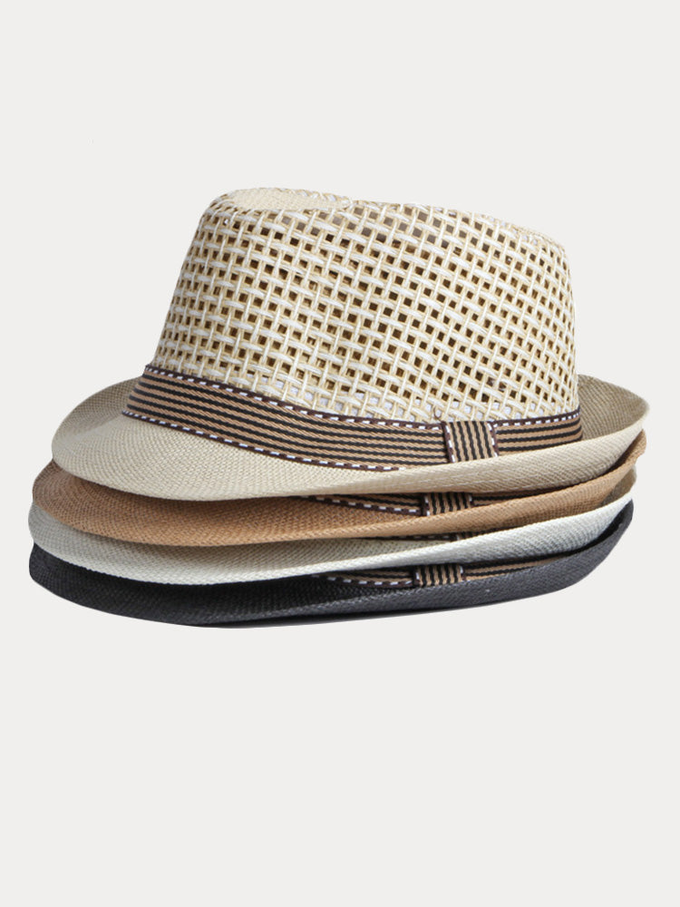 Eleganter Fedora aus geflochtenem Stroh