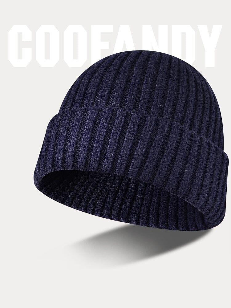 Minimalistische Strickmütze mit Umschlag