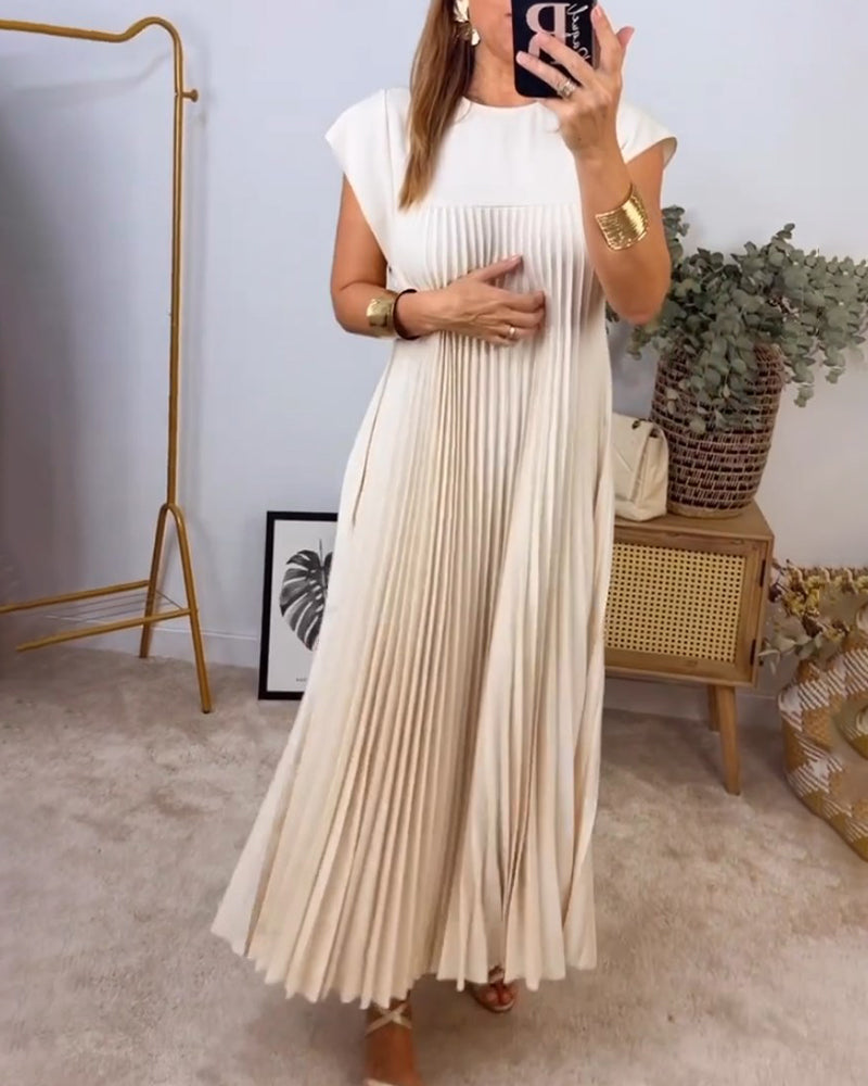 Sleeveless pleated simple solid colour dress